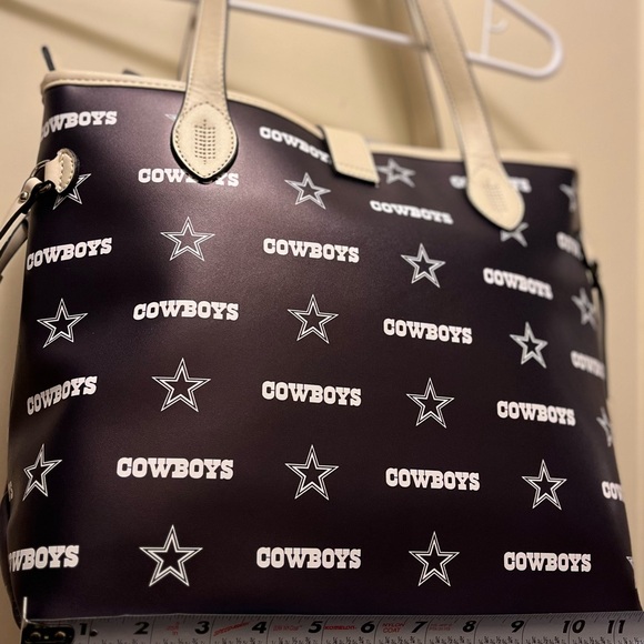 Dallas Cowboys tote purse with a wallet. New - Picture 7 of 7